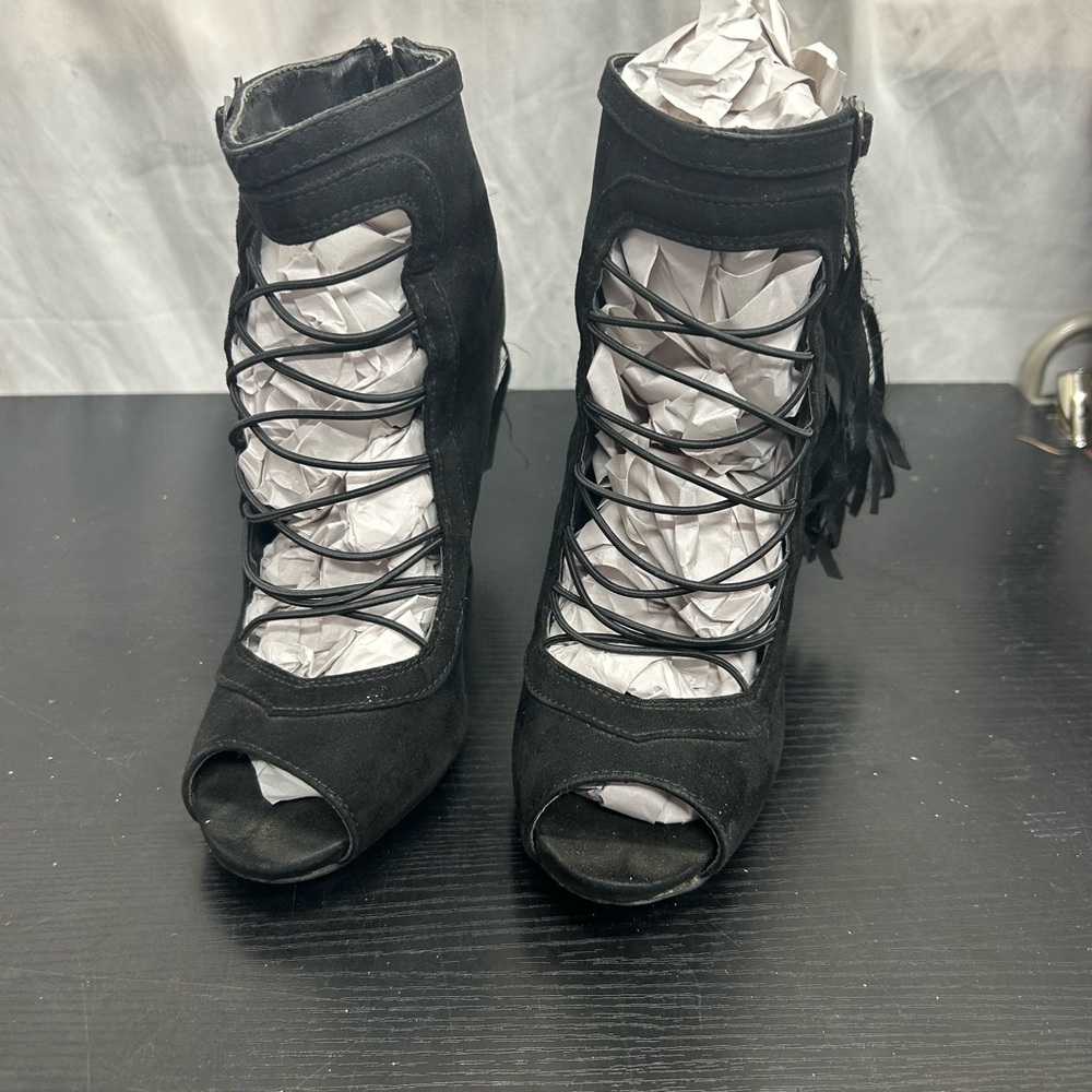 Ankle lace up boot